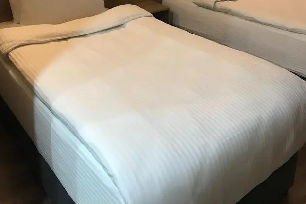 Standart Oda - Kara Manzaralı Çift Kişilik Oda