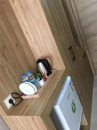 Standart Oda - Kara Manzaralı Üç Kişilik