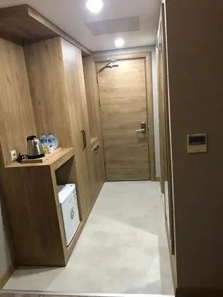 Triple, Göl Manzaralı