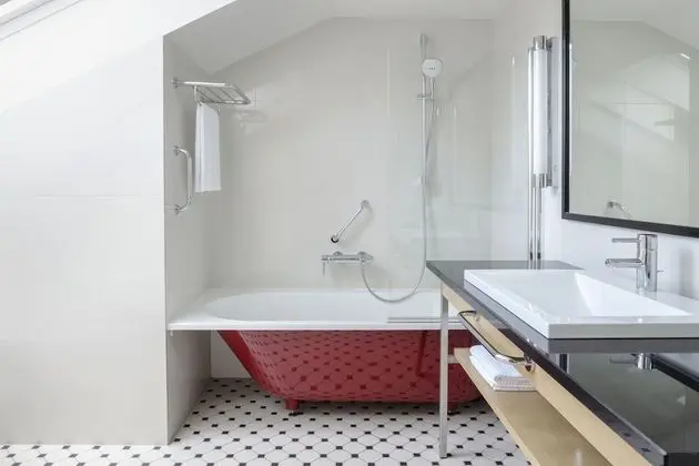 Two Storey Suite