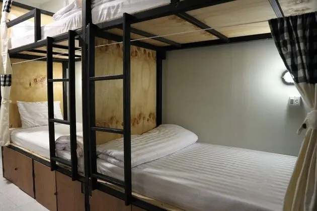 8 Bed Mixed Dormitory