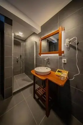 Deluxe Oda,deniz Ve Havuz Manzaralı,balkonsuz