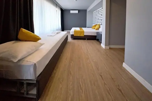 Deluxe Triple Room,deniz Ve Havuz Manzaralı