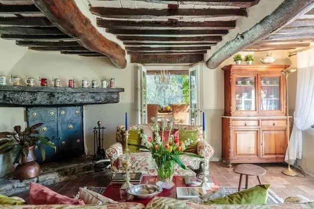 Villa, Sigara İçilebilir