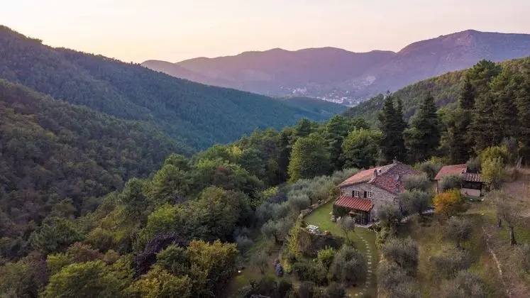 Villa, Sigara İçilebilir