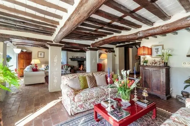 Villa, Sigara İçilebilir
