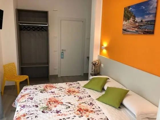 Comfort Tek Büyük Yataklı Oda