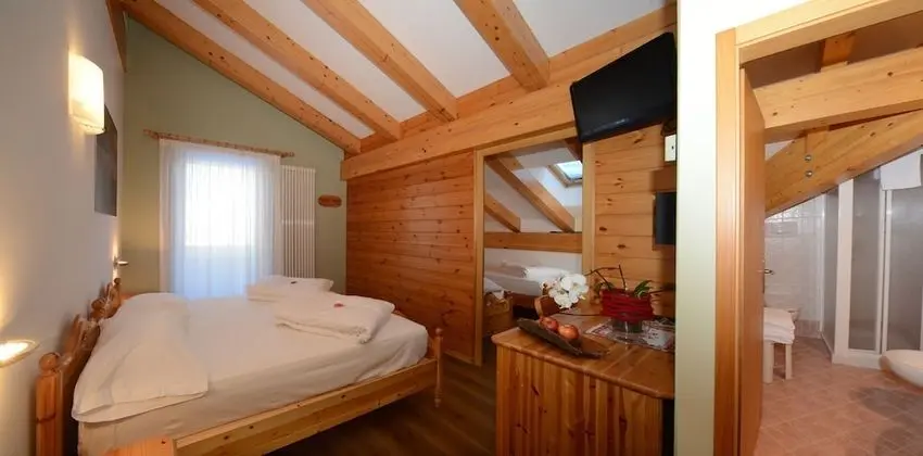 Tek Büyük veya İki Ayrı Yataklı Oda