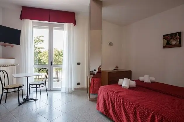 Standard Üç Kişilik Oda
