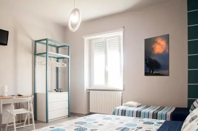 Dört Kişilik Oda (Blu)