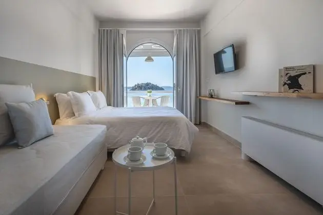 Tek Büyük Yataklı Oda, Balkon, Deniz Manzaralı