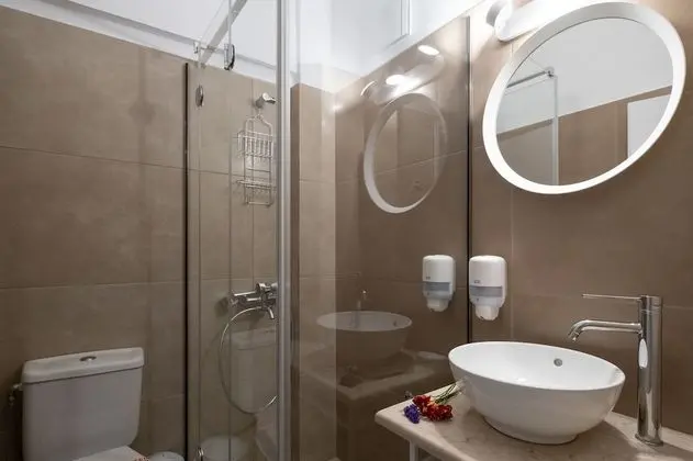 Tek Büyük Yataklı Oda, Balkon, Deniz Manzaralı