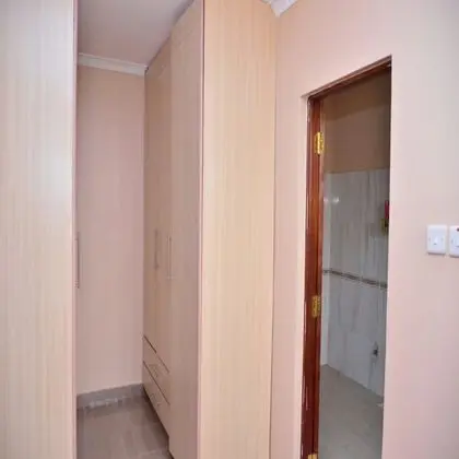 Family Tek Büyük Yataklı Oda