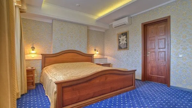 Junior Tek Büyük Yataklı Oda, 1 Çift Kişilik Yatak ve Çekyat, Avlu