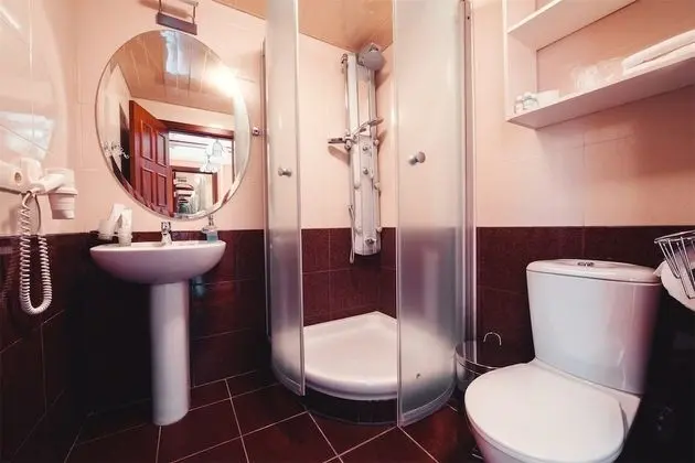 Standard Tek Büyük Yataklı Oda