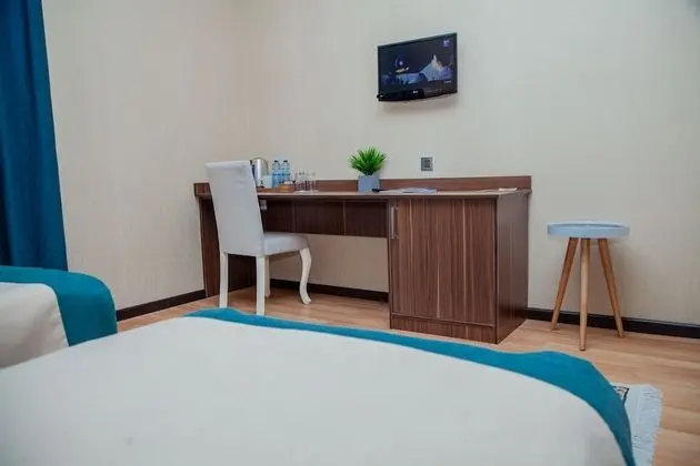 Standard Üç Kişilik Oda, Şehir Manzaralı