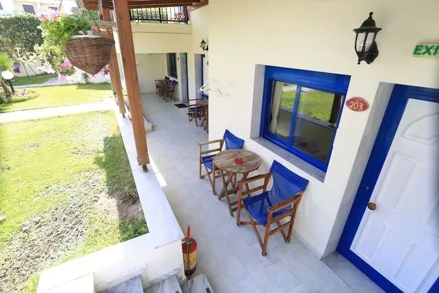 Economy Stüdyo, Bahçe Manzaralı