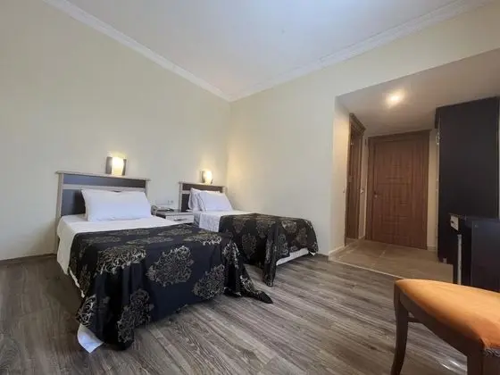 Standart Oda, Havuz Manzaralı