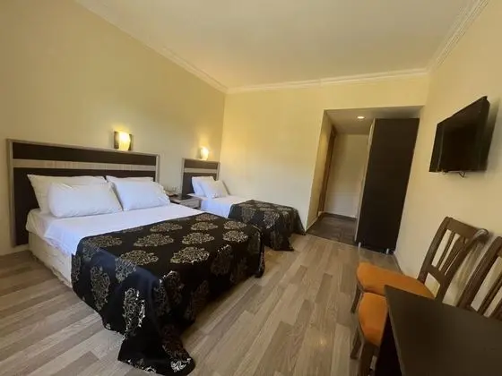 Standart Oda, Havuz Manzaralı