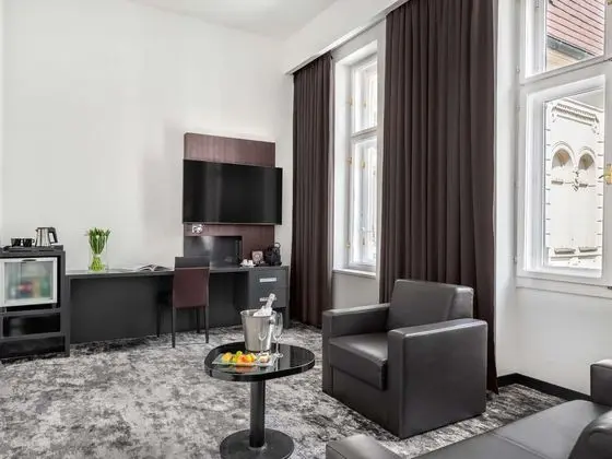 Junior Süit, 1 Çift Kişilik Yatak (and sofa)