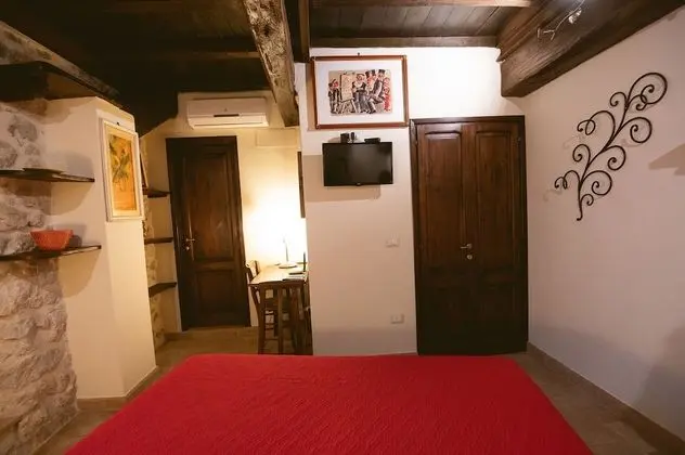 Tek Büyük veya İki Ayrı Yataklı Oda (Rien Va)