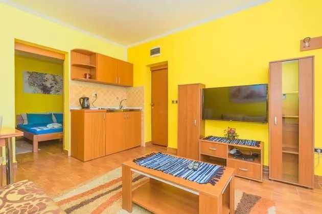 Standard Apart Daire, Birden Çok Yatak, Dağ Manzaralı, Zemin Kat