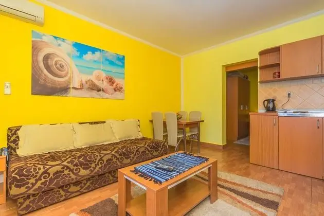 Standard Apart Daire, Birden Çok Yatak, Dağ Manzaralı, Zemin Kat