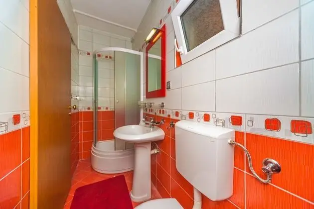 Standard Apart Daire, Birden Çok Yatak, Dağ Manzaralı, Zemin Kat
