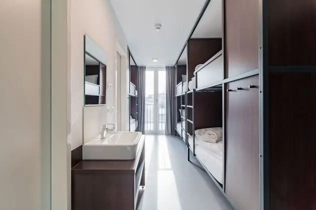 Ortak Ranzalı Oda, Karma Ranzalı Oda