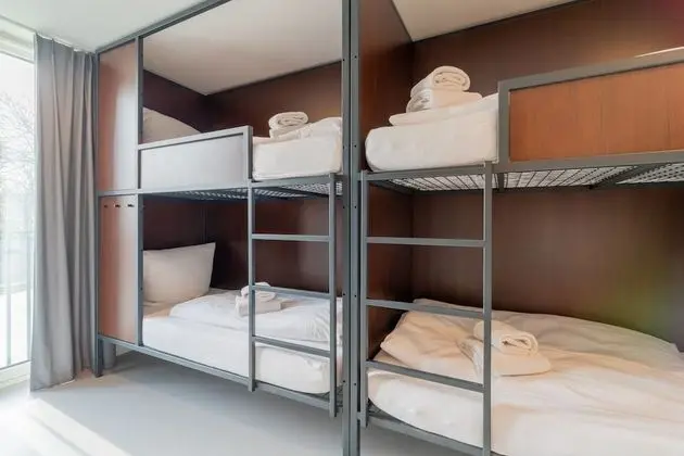 Ortak Ranzalı Oda, Karma Ranzalı Oda