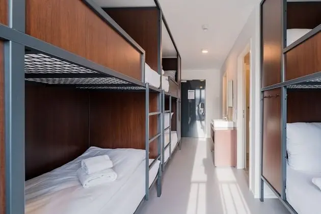 Ortak Ranzalı Oda, Karma Ranzalı Oda