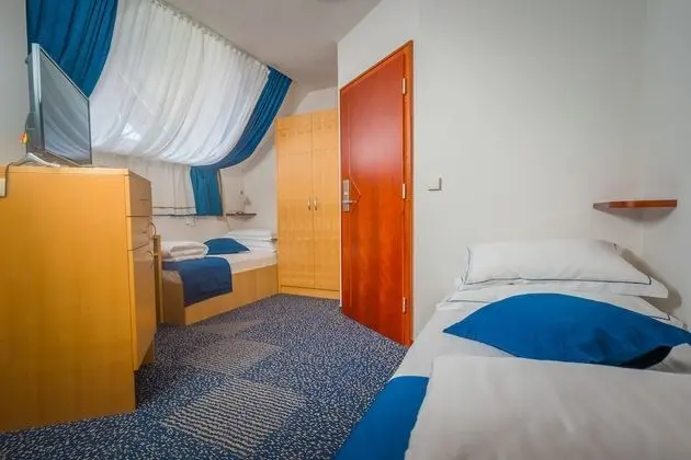 Basic İki Ayrı Yataklı Oda