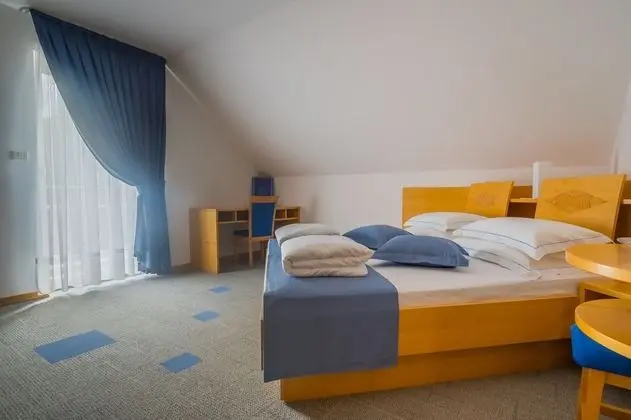 Tek Büyük Yataklı Oda, Balkon