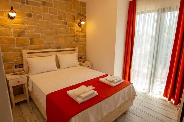 Deluxe Kısmi Deniz Manzaralı Oda