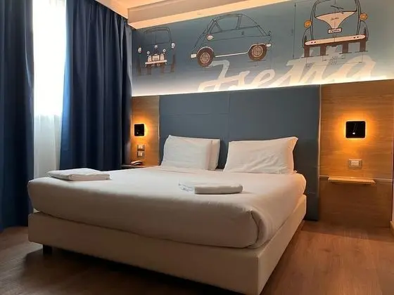 Deluxe Tek Büyük Yataklı Oda