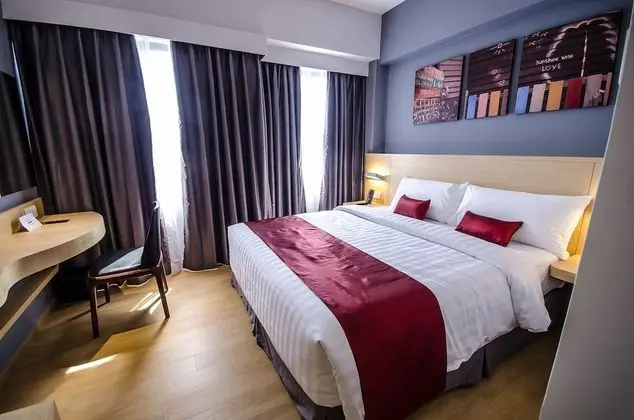 Standard Tek Büyük Yataklı Oda