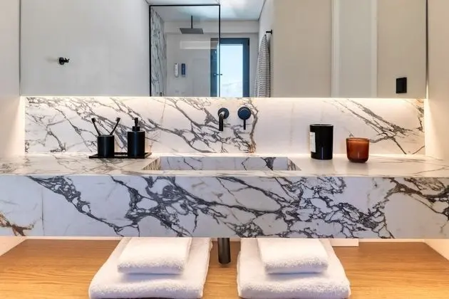 Superior Tek Büyük Yataklı Oda, Tepe Manzaralı