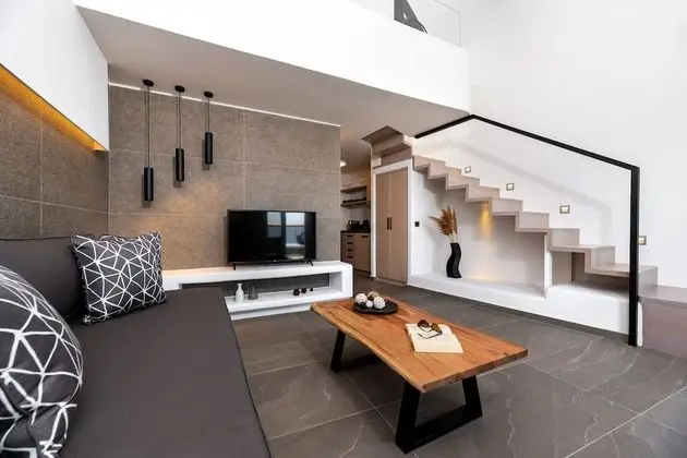 Luxury Apart Daire, 1 En Büyük (King) Boy Yatak ve Çekyat, Sigara İçilmez, Okyanus Manzaralı