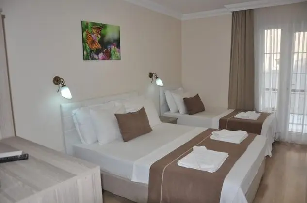 Triple, Şehir Manzaralı