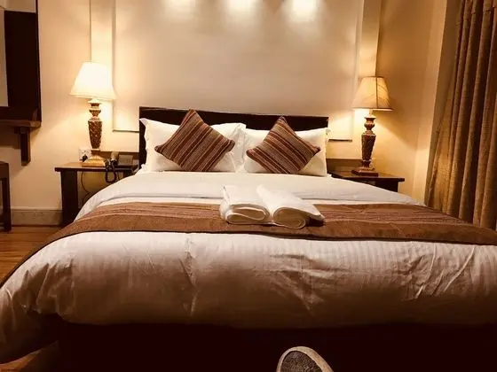 Deluxe Tek Büyük Yataklı Oda