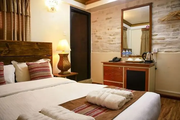 Deluxe Tek Büyük Yataklı Oda