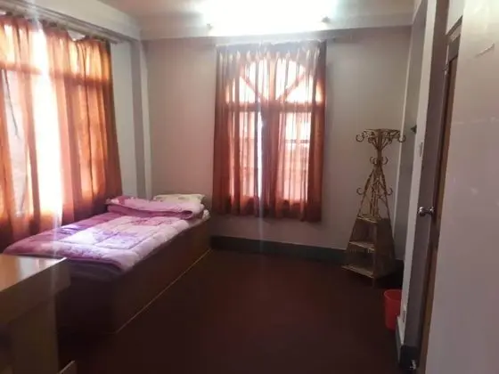 Basic Tek Kişilik Oda, 1 Yatak Odası, Ortak Banyo, Dağ Manzaralı