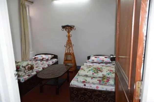 Tek Büyük Yataklı Oda, Ortak Banyo