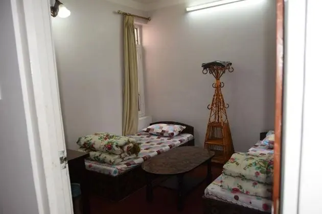 Tek Büyük Yataklı Oda, Ortak Banyo