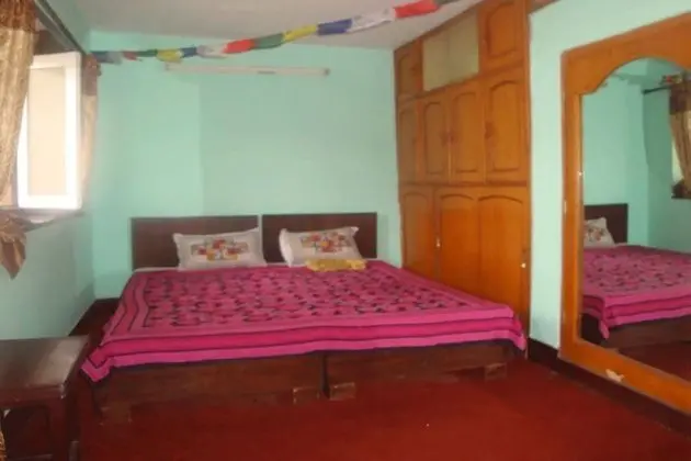 Standard Oda, Ortak Banyo (with Balcony)