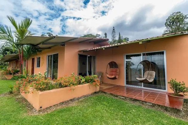 Casitas del Hotel Nepenthe