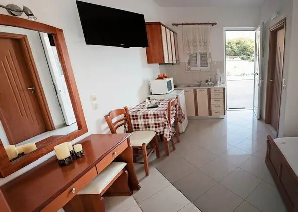 Classic Stüdyo, 2 Tek Kişilik Yatak, Küçük Mutfak, Bahçe Manzaralı