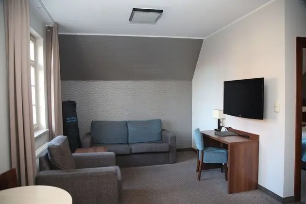 Queen Room