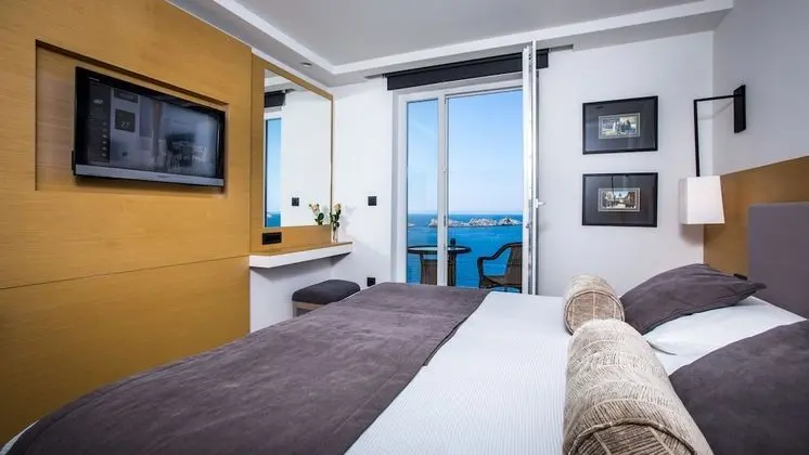 Executive Tek Büyük Yataklı Oda