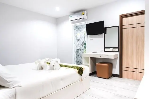 Deluxe Tek Büyük Yataklı Oda